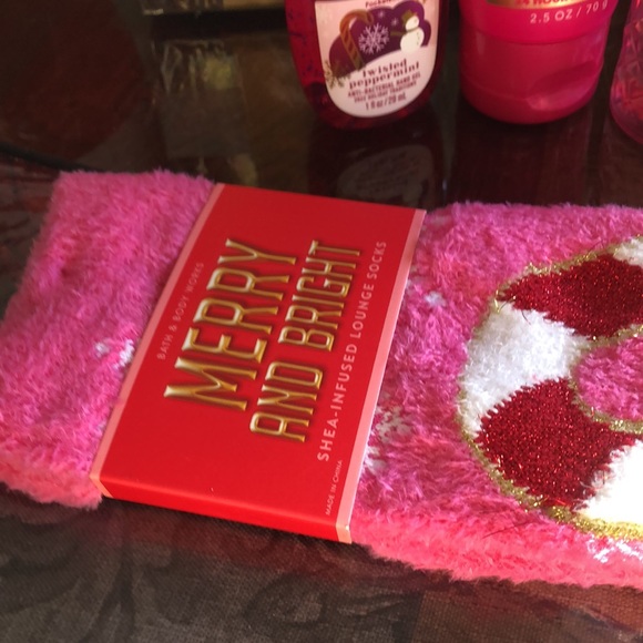 Bath and Bodyworks Travel Size Gift Set Combo - Picture 3 of 4